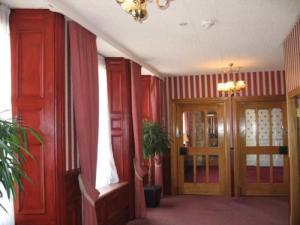 The Bedrooms at Swallow Station Hotel
