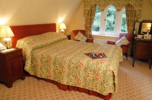The Bedrooms at Glen-Yr-Afon House Hotel