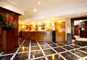 The Bedrooms at London Marriott Hotel Marble Arch