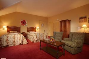 The Bedrooms at Duke Of Cornwall Hotel