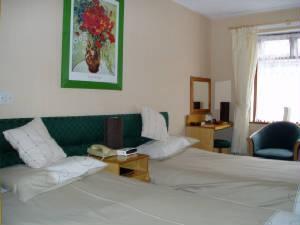 The Bedrooms at Dobbins Inn Hotel