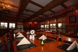 The Bedrooms at Oak Tree Inn