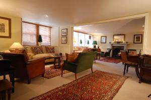 The Bedrooms at The White Hart Hotel
