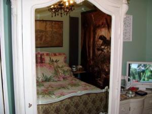 The Bedrooms at The Mirador