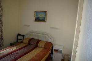 The Bedrooms at Savoy Court Hotel