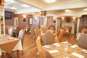 The Bedrooms at Balmoral Hotel, Belfast
