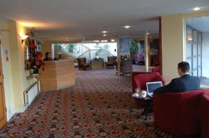 The Bedrooms at Best Western White Horse Hotel