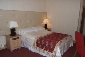 The Bedrooms at Best Western White Horse Hotel