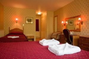 The Bedrooms at Royal Sportsman Hotel
