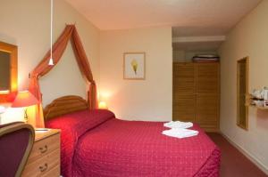 The Bedrooms at Royal Sportsman Hotel