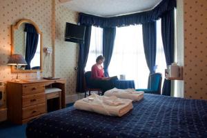 The Bedrooms at Royal Sportsman Hotel