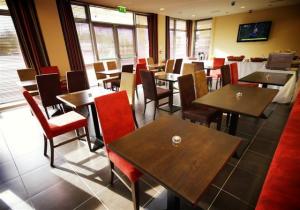 The Restaurant at Belmore Court and Motel
