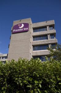 The Bedrooms at Premier Inn Aberdeen City Centre
