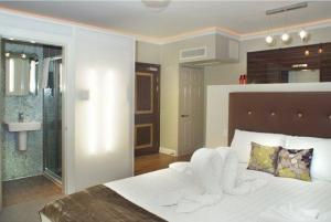 The Bedrooms at Apart Hotel 73
