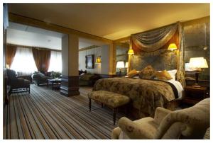 The Bedrooms at The Merchant Hotel