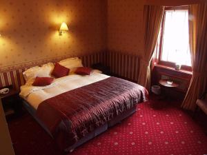 The Bedrooms at Swallow Station Hotel