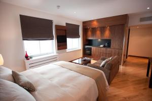 The Bedrooms at Presidential Kensington
