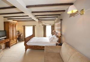 The Bedrooms at The Cock