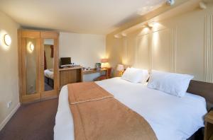The Bedrooms at The Cock