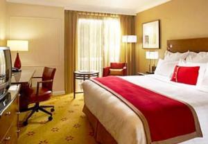 The Bedrooms at London Marriott Hotel Regents Park