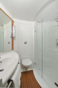 The Bedrooms at ibis Belfast City Centre