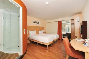 The Bedrooms at ibis Belfast Queens Quarter