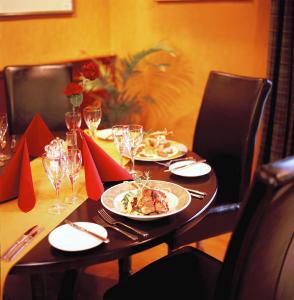 The Restaurant at The Fenwick Hotel