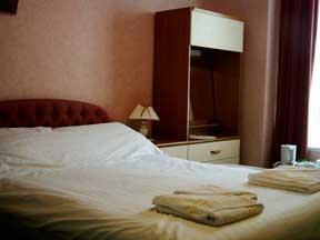 The Bedrooms at Jenivore Hotel (Non-Smoking) - BandB