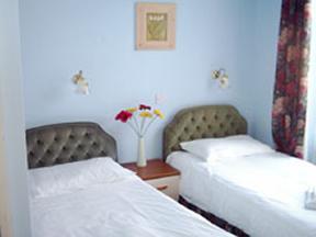 The Bedrooms at Jenivore Hotel (Non-Smoking) - BandB