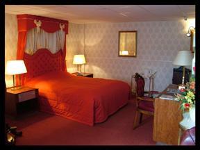 The Bedrooms at Castle Hotel