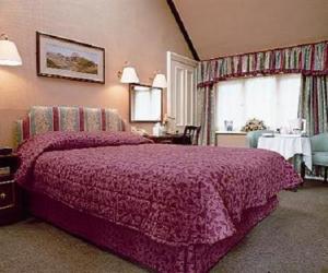 The Bedrooms at Ascot House Hotel