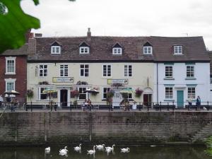 The Bedrooms at The Mug House Inn