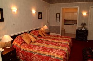 The Bedrooms at Embassy Apartments