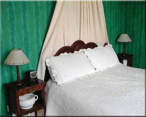 The Bedrooms at Auld Alliance