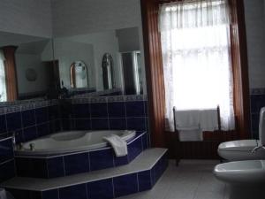 The Bedrooms at Mansfield Castle Hotel