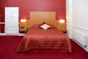 The Bedrooms at Grand St Leger Hotel
