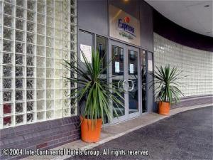 Express By Holiday Inn London City
