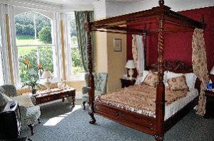 The Bedrooms at Buckley Pines Hotel