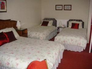 The Bedrooms at Torrs Warren Country House Hotel
