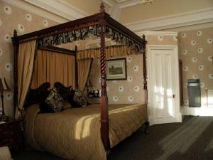 The Bedrooms at Dunstane House Hotel