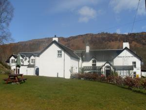 The Bedrooms at The Bridge Of Lochay Hotel