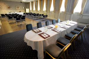 The Bedrooms at New County Hotel