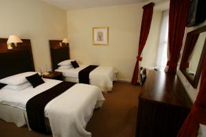 The Bedrooms at New County Hotel