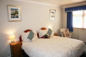 The Bedrooms at Rosscourt Hotel - Guest House