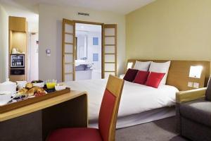 The Bedrooms at Novotel Southampton