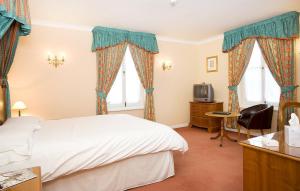 The Bedrooms at Lincolnshire Oak Hotel