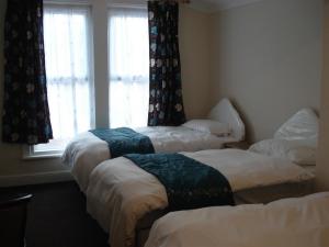 The Bedrooms at Lindens Guest House