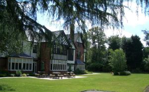 The Bedrooms at Woodhall Spa Hotel