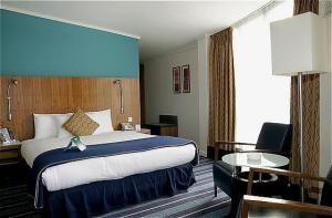 The Bedrooms at Holiday Inn London Camden Lock