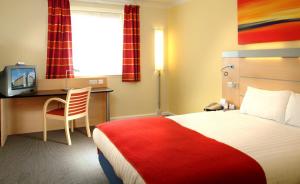 The Bedrooms at Express By Holiday Inn Earls Court